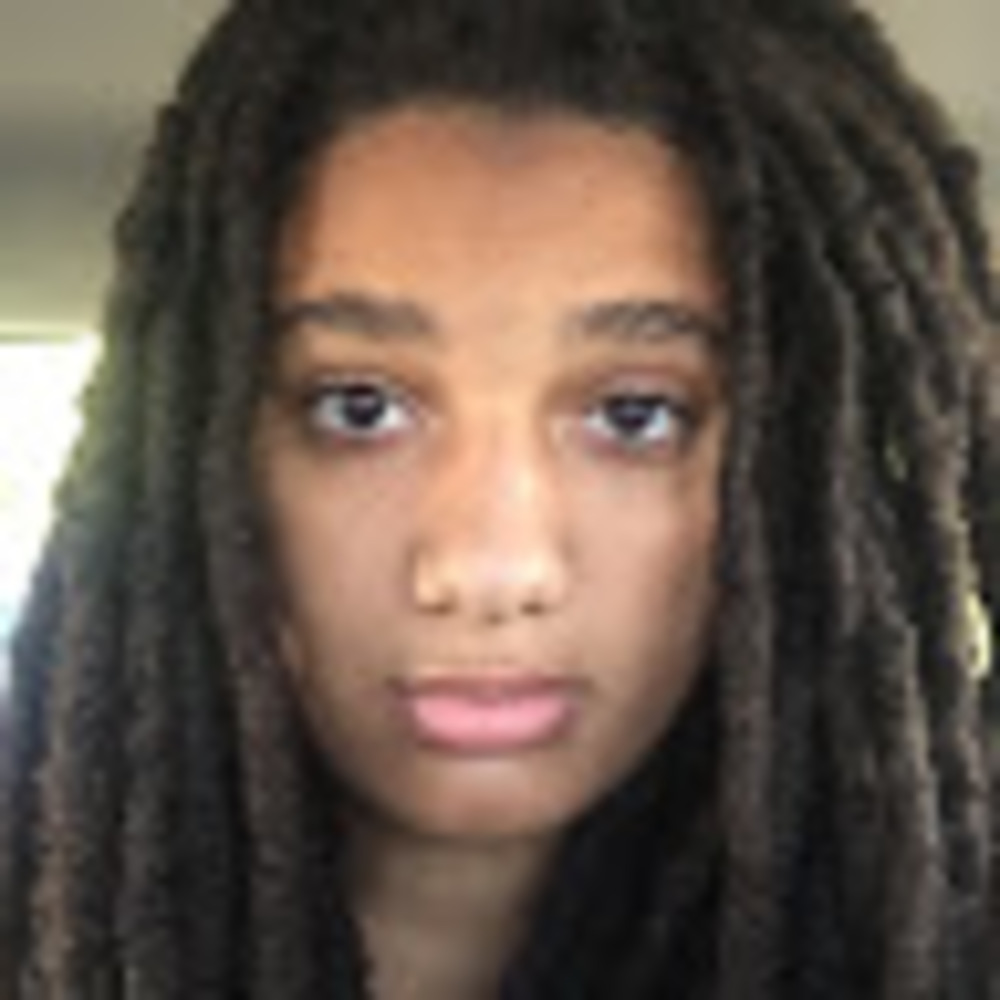 Meet your Posher, Fia